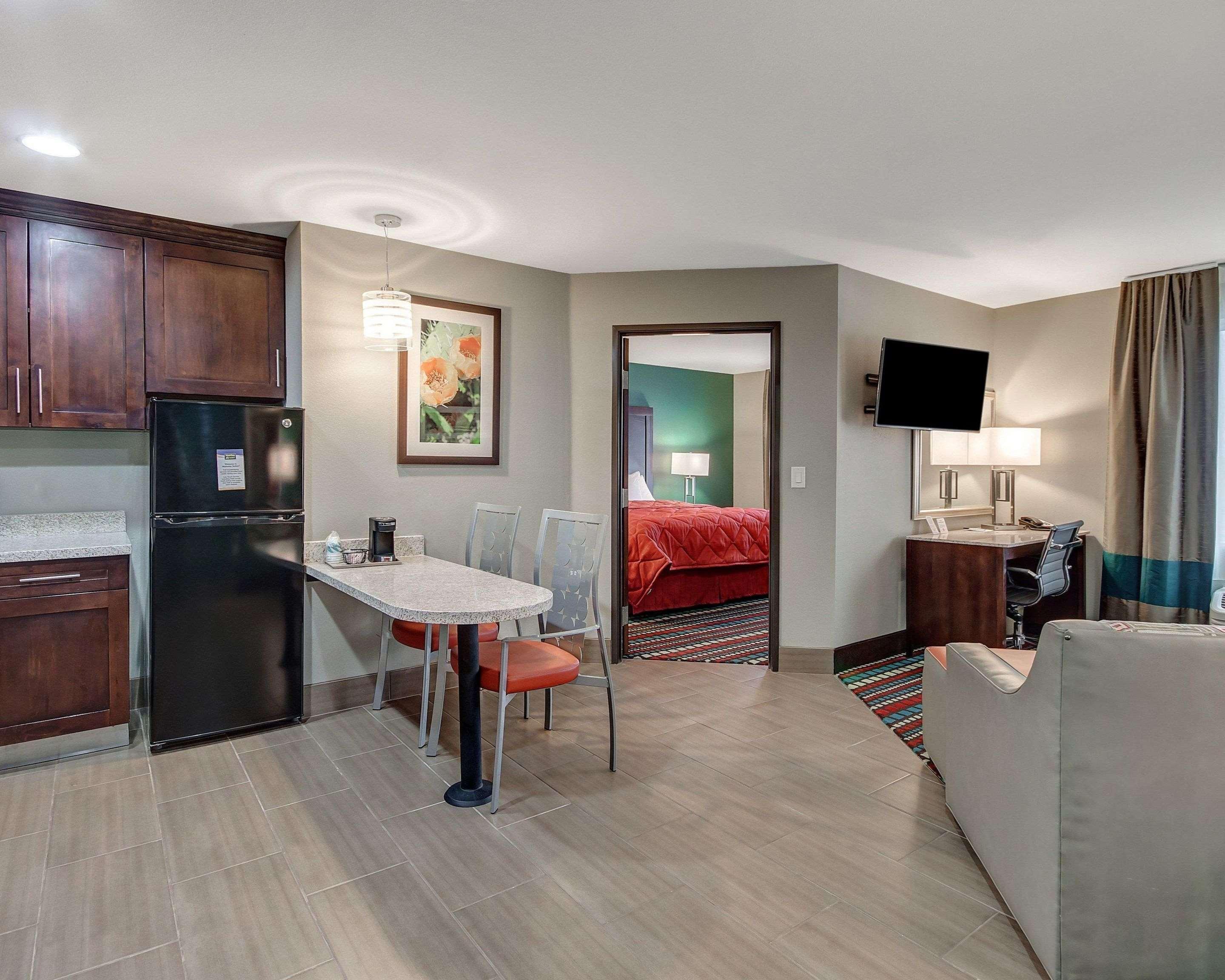 Mainstay Suites Хоббс Экстерьер фото