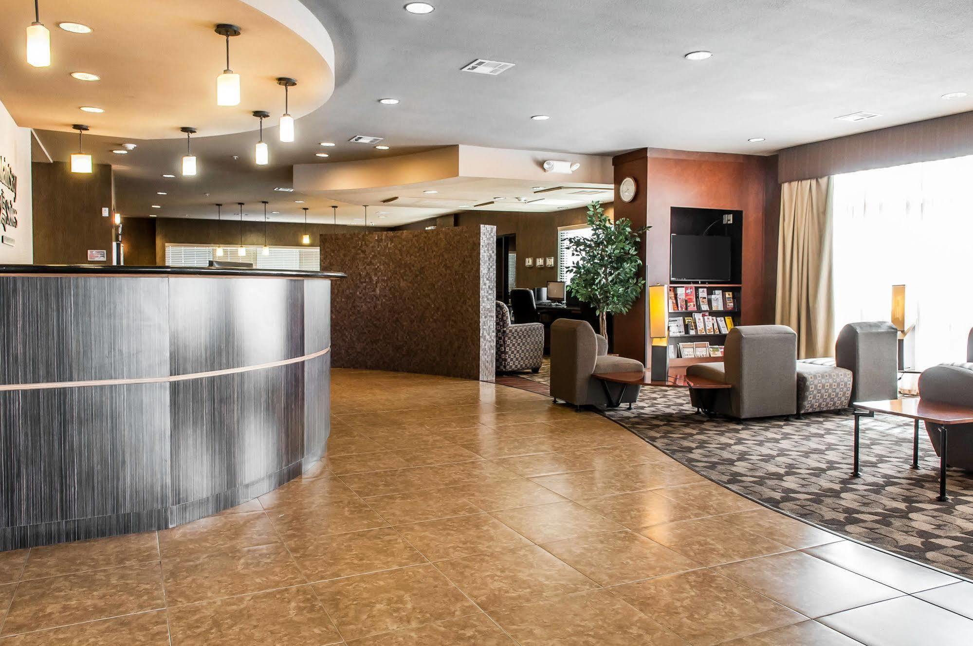 Mainstay Suites Хоббс Экстерьер фото