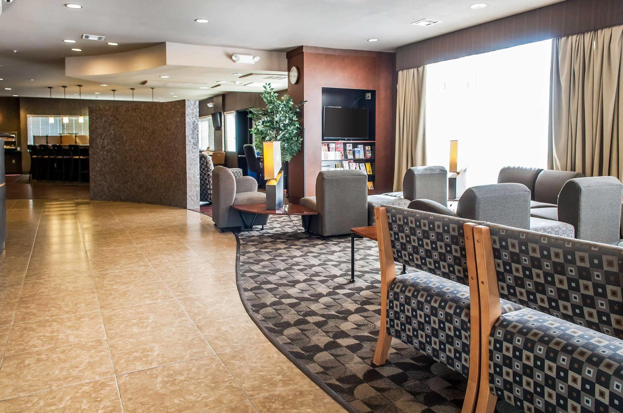 Mainstay Suites Хоббс Экстерьер фото